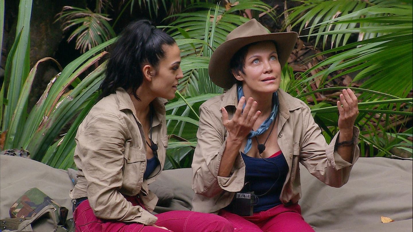Dschungelcamp: Elena Miras und Sonja Kirchberger