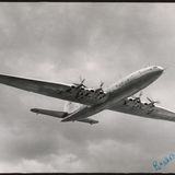 Platz 8: Brabazon von Bristol  Dieses Flugzeug war ein Unikat und wurde 1949 nur einmal gebaut, die Flugerprobung 1953 eingestellt. Zum Zeitpunkt des Erstfluges war der Flieger mit 70,1 Metern Spannweite das größte Flugzeug der Welt. Der britische Bomberhersteller plante mit der Brabazon eine Maschine für den Transatlantikverkehr, doch die Doppelsternmotoren für die vier jeweils gegenläufig rotierenden Propellerpaare erwiesen sich als zu schwach. Auch gab es nie eine Bestellung – ein kommerzieller Misserfolg.