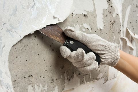 Hilfsmittel und Tipps zum erfolgreichen Tapeten entfernen