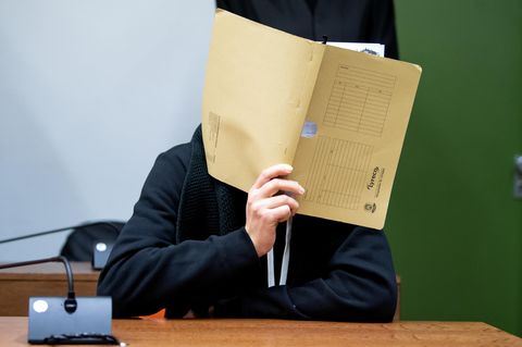 David G. wird in eine Psychiatrie eingewiesen