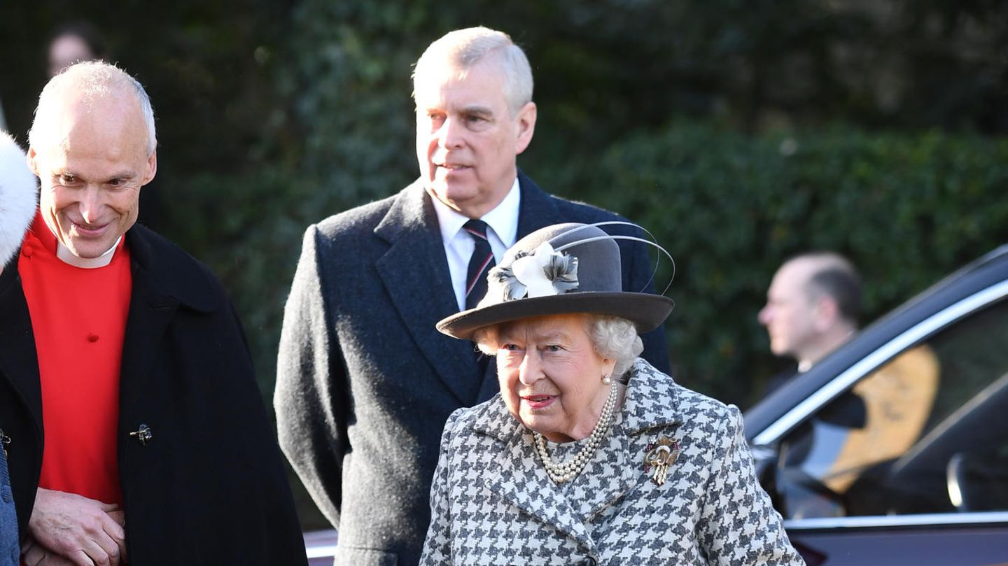 Prinz Andrew und Queen Elizabeth II.