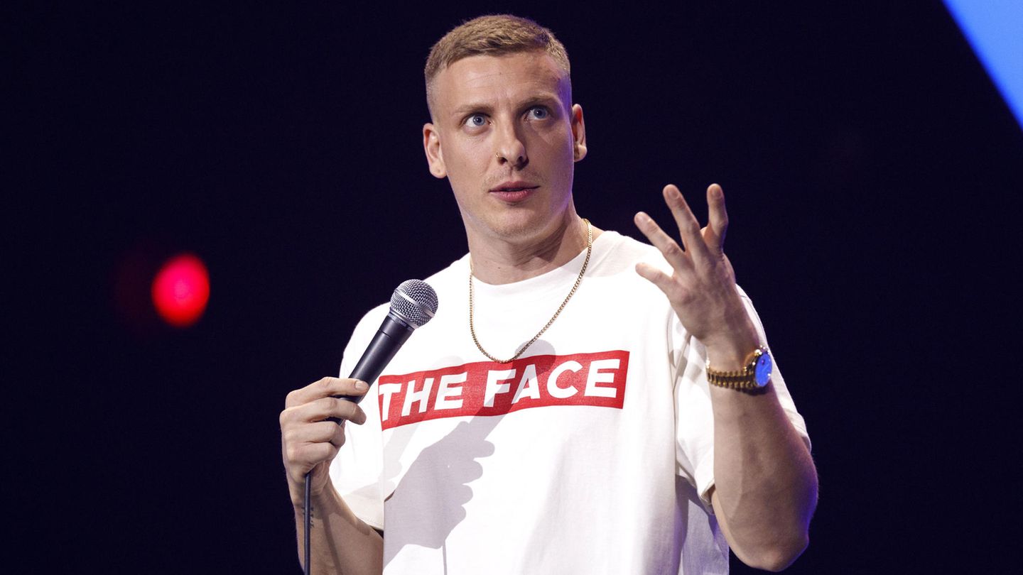 Felix Lobrecht erntet Shitstorm für Affen-Witze