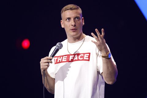 Felix Lobrecht erntet Shitstorm für Affen-Witze