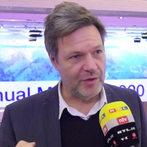 Habeck gegen Trump: "Eine bockige, pubertierende Rede"