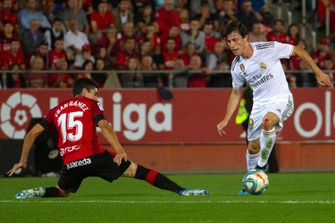 Alvaro Odriozola während eines Liga-Spiel RCD Mallorca