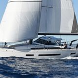 "Luxury Cruiser" hier gewann die Amel 60. Ihr geräumiges Mittelcockpit bietet Schutz vor Wind und Wetter, dient aber auch als Chill-out-Zone. Unter Deck überzeugt ein hochwertiger Ausbau mit drei Doppelkabinen und einem hellen Salon.