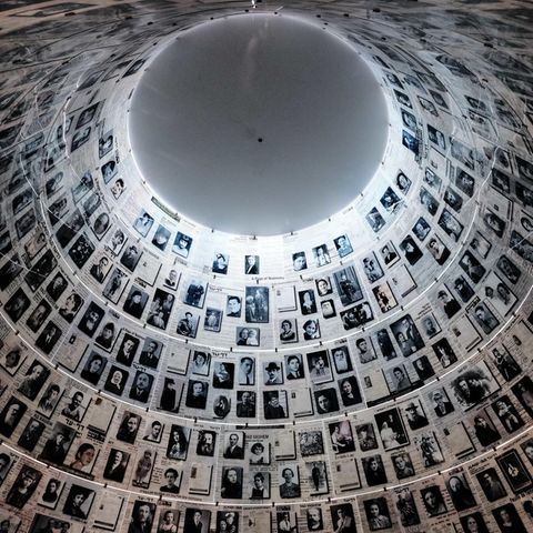 Yad Vashem - Blick in die Halle der Namen