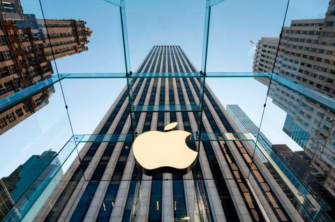 Ein Apple Store an der Fifth Avenue in New York