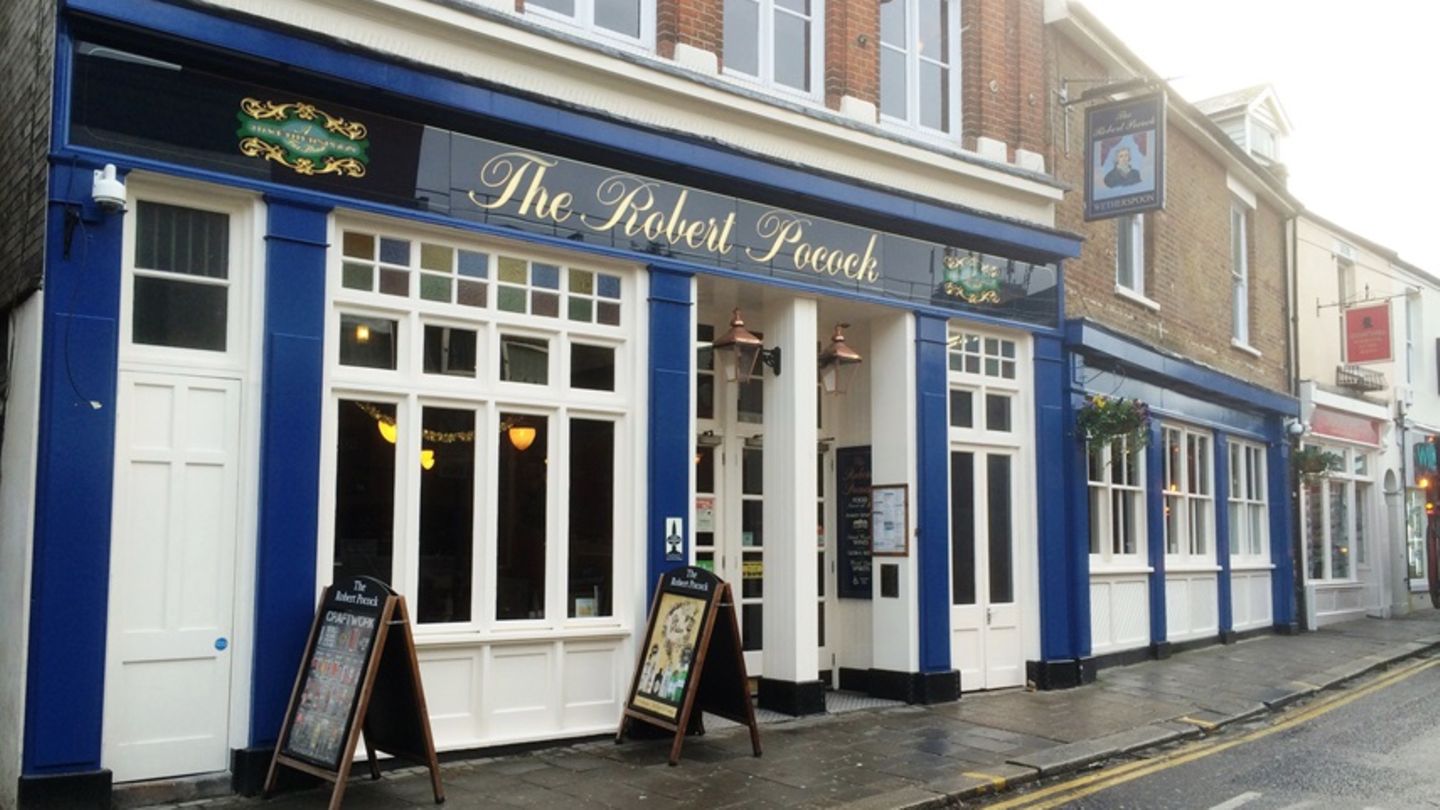 Außenansicht des Pubs The Robert Pocock