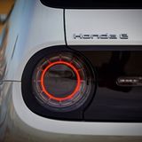Gleiches Design wie vorne: Rückleuchte des Honda e