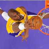 Kobe Bryant beim Dunk gegen die Los Angeles Clippers