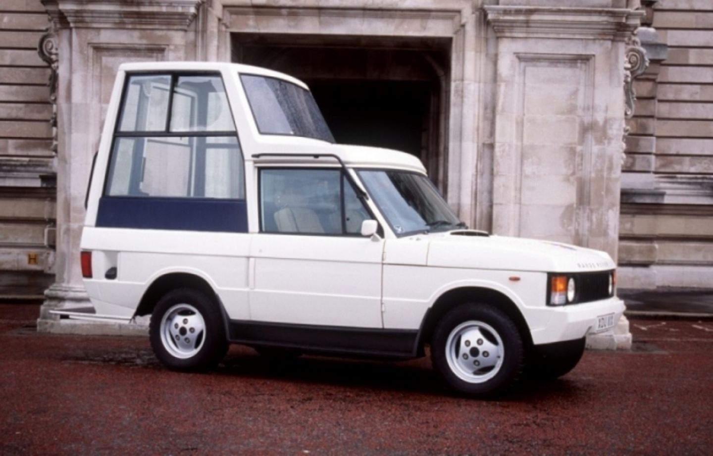 Range Rover Papamobil