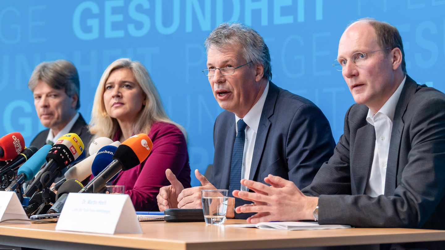 Pressekonferenz im bayerischen Staatsministerium für Gesundheit und Pflege