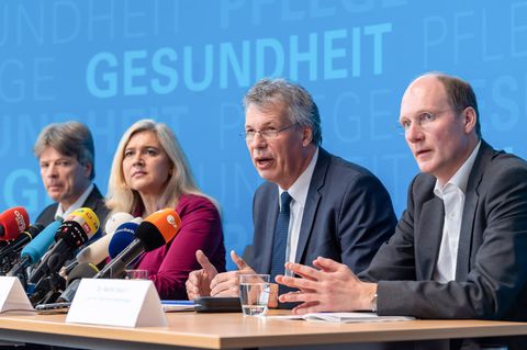 Pressekonferenz im bayerischen Staatsministerium für Gesundheit und Pflege
