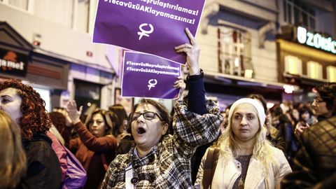 Türkei: Frauen protestieren gegen Gesetz