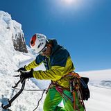 Robert Jasper führt die Seillängen im Anraumeis am Cerro Largo