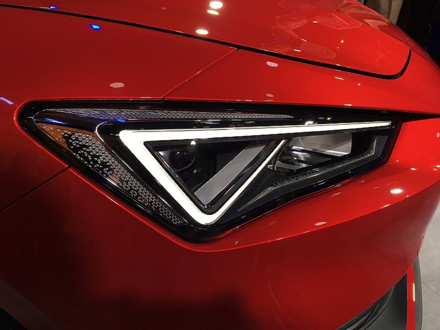 Zackige Lichtsignatur: Seat Leon