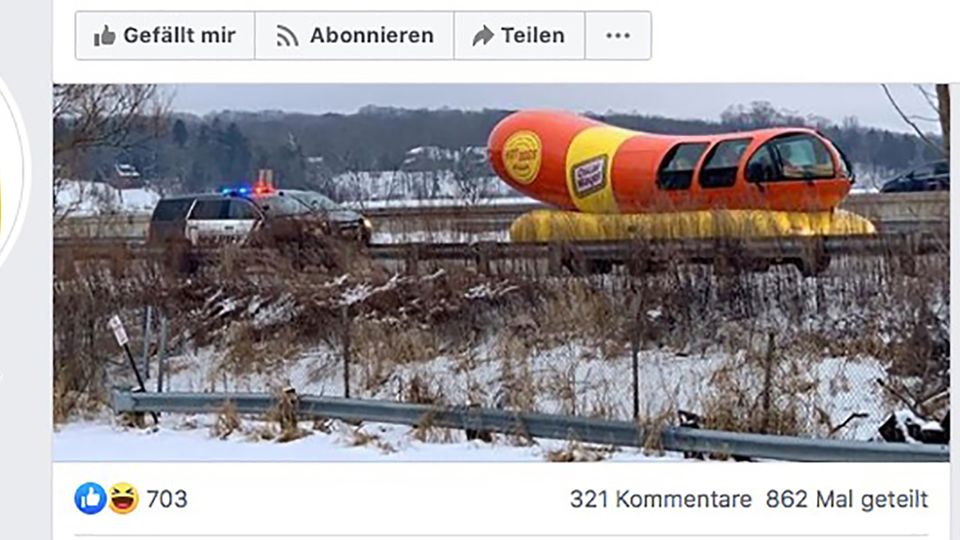 Polizei stoppt Wurst-Mobil und kommentiert online launig die Aktion