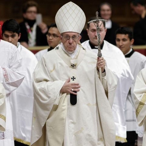 Papst Franziskus hält eine Messe im Petersdom 