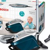 Bosch BGS5FMLY2 Relaxx'x  Das Gerät von Bosch kommt ohne E-Bürste aus und wird dennoch mit Tierhaaren fertig. "Effektiv gegen Tierhaare", lautet das Urteil. Die Gesamtnote ist 2,2. Mit 330 Euro ist das Gerät viel billiger als der geringfügig bessere Testsieger. Dazu ist es auch noch sehr viel leiser, leistet sich aber Schwächen auf Hartboden. Der BGS5FMLY2 Relaxx'x ist das beste Gerät ohne Beutel.