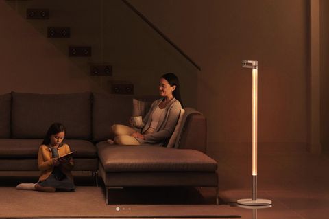 Der Lightcycle Morph verbreitet abends angenehmes Ambient-Licht.
