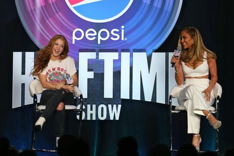 Shakira und Jennifer Lopez auf der Pressekonferenz zum Super Bowl 2020