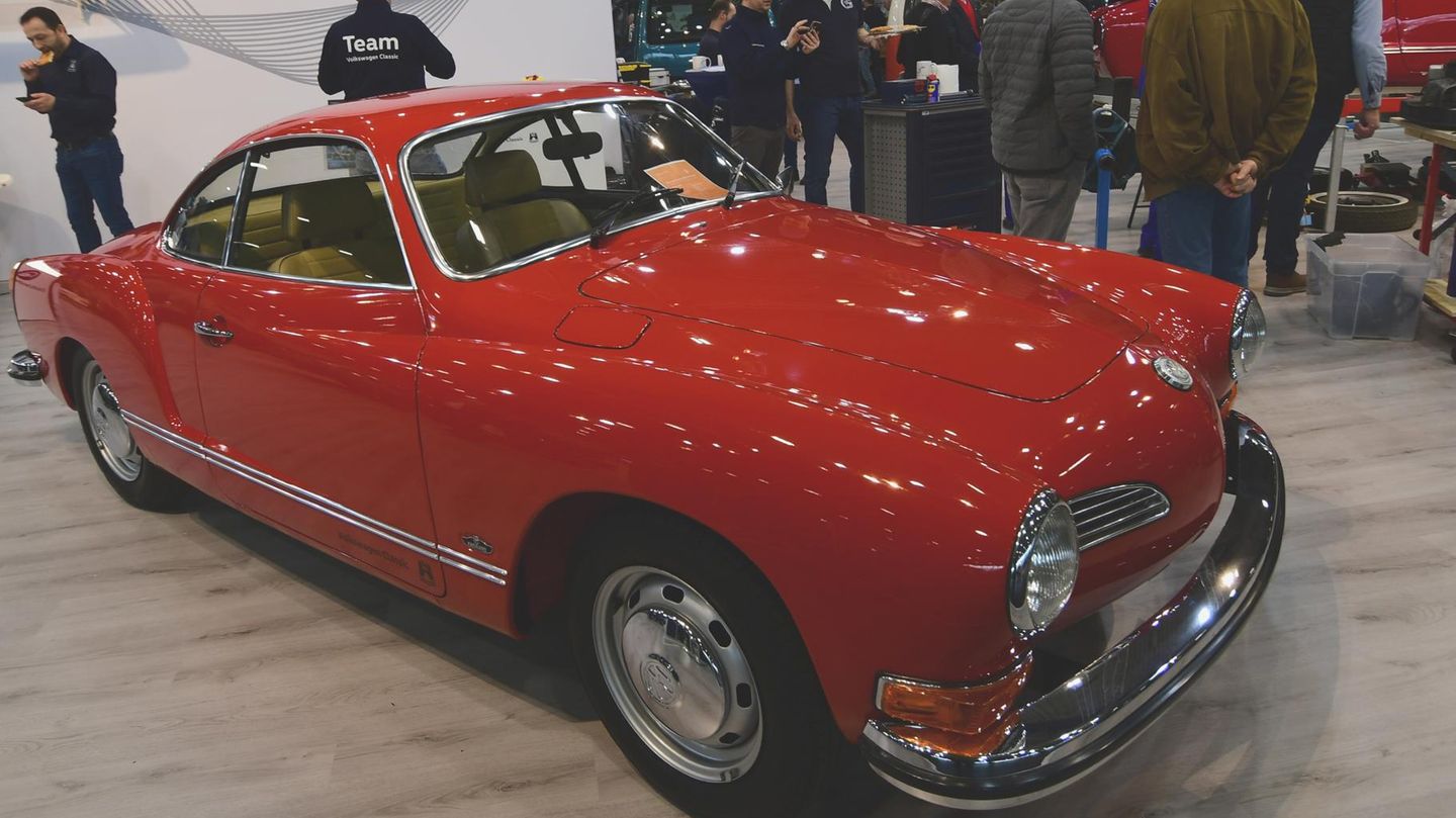 65. Jubiläum des Karmann Ghia Typ14. Sie vereint italienische Eleganz mit  solider Käfertechnik. Präsentiert von VW Classic.