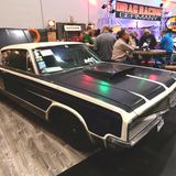 Chrysler Newport: 6,2 Liter-Hubraum, zwei Tonnen schwer, zwei Meter Breit und sechs  Meter lang.