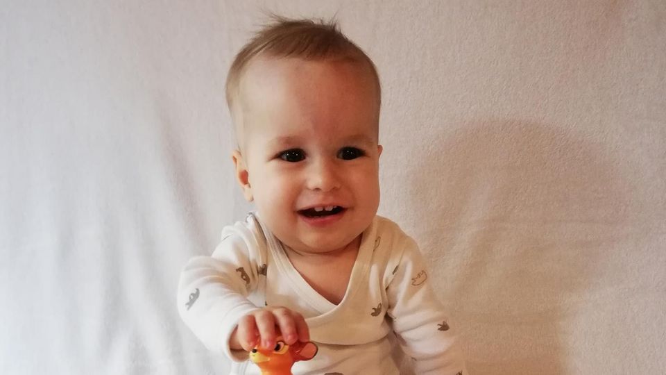 Der kleine Michael hat SMA Der kleine Michael hat SMA