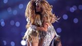 Überglücklich lagen sich Shakira und Lopez am Ende in den Armen.