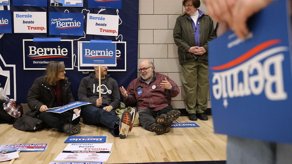 Unterstützer des Bewerbers für die Präsidentschaftskandidatur der Demokraten, Bernie Sanders