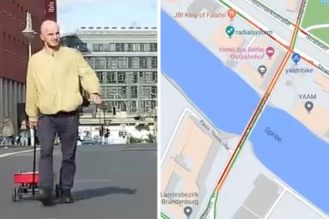 Der Berliner Künstler Simon Weckert erzeugt virtuellen Stau - mit einem einfachen Trick.
