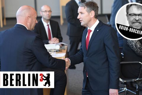 FDP-Mann Thomas Kemmerich (l.) ist auch mit den Stimmen der AfD, hier Landesparteichef Björn Höcke, gewählt worden