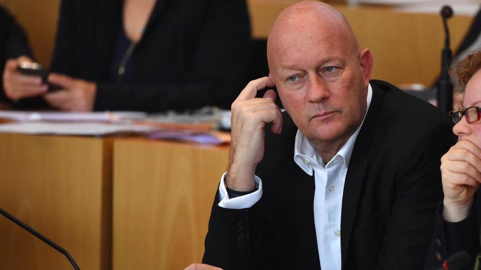 Sensation in Thüringen: FDP-Kandidat Kemmerich wird Ministerpräsident