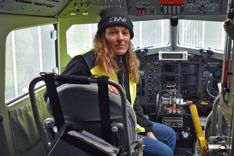 Cristina Sans im Cockpit
