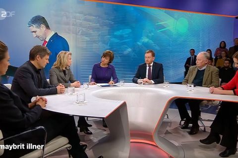 Über Rechtsaußen an die Macht - Tabubruch in Thüringen"
