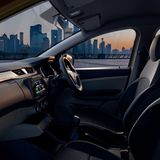 Der Schein trügt: Die Sitze vorne bieten wenig Seitenhalt