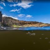 Kartendienst: Monstersuche Die Legenden um das Wassermonster im schottischen Loch Ness kennt jeder - gefunden wurde es nie. Wer sein Glück im grünen Wasser versuchen will, kann das auch bei Google. Oder man genießt lieber die schottische Landschaft.