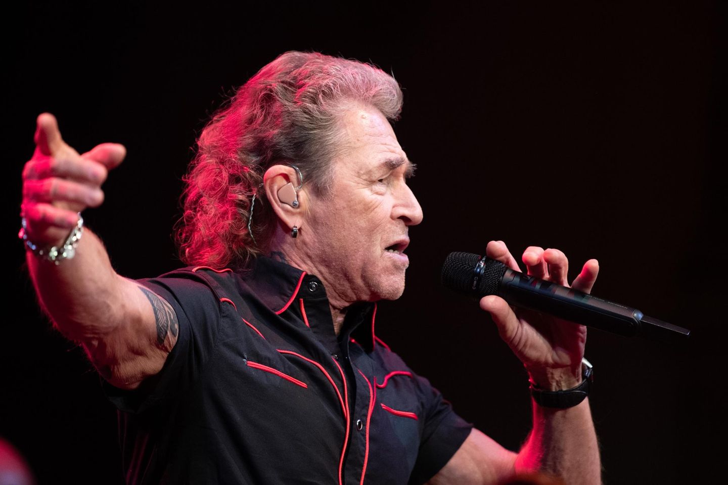 Um Mitternacht gab Peter Maffay neue und alte Songs zum Besten.