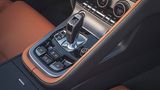 Die Mittelkonsole im Jaguar F-Type