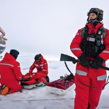 Olaf Stenzel (r.) ist Polizist und Teil des Security-Teams
