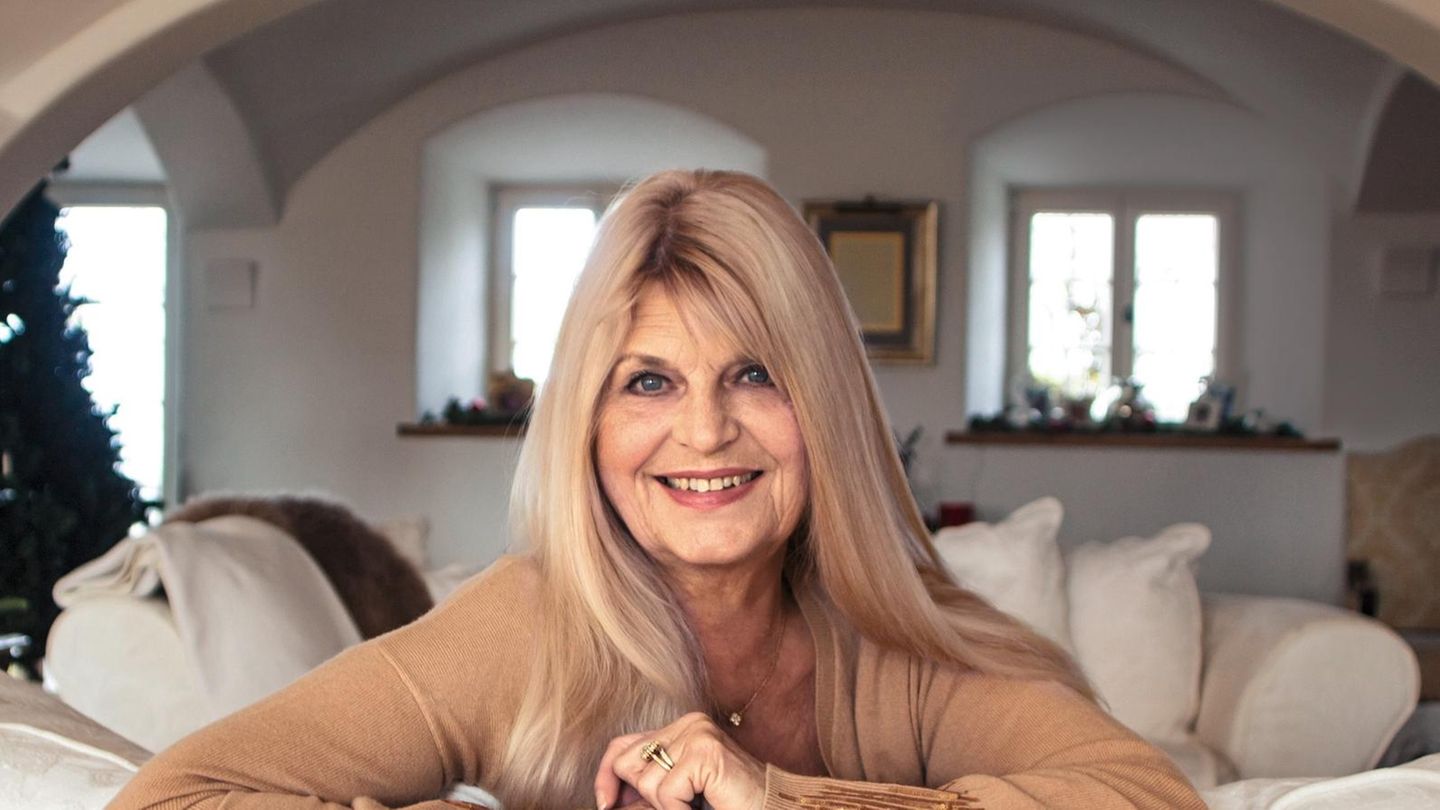 Marlène Charell, 75, zu Besuch bei ihrer Tochter in München. Sie lebt in La Rochette, Frankreich