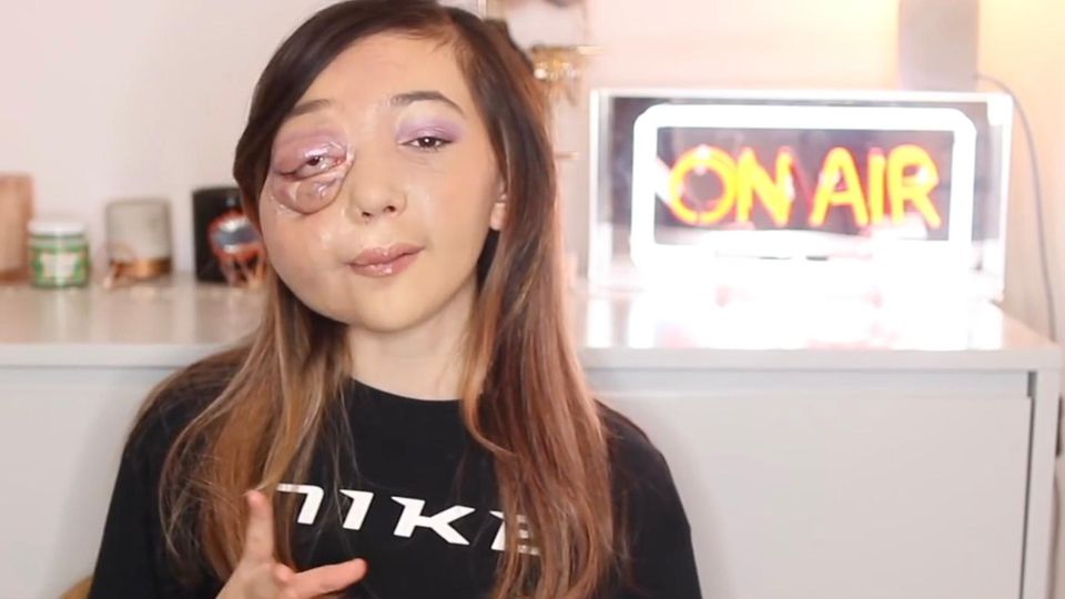 Nikki Lilly hat eine Million Follower auf Youtube Nikki Lilly hat eine Million Follower auf Youtube