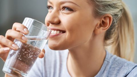 Stiftung Warentest Trinken Wir Verunreinigtes Mineralwasser Stern De