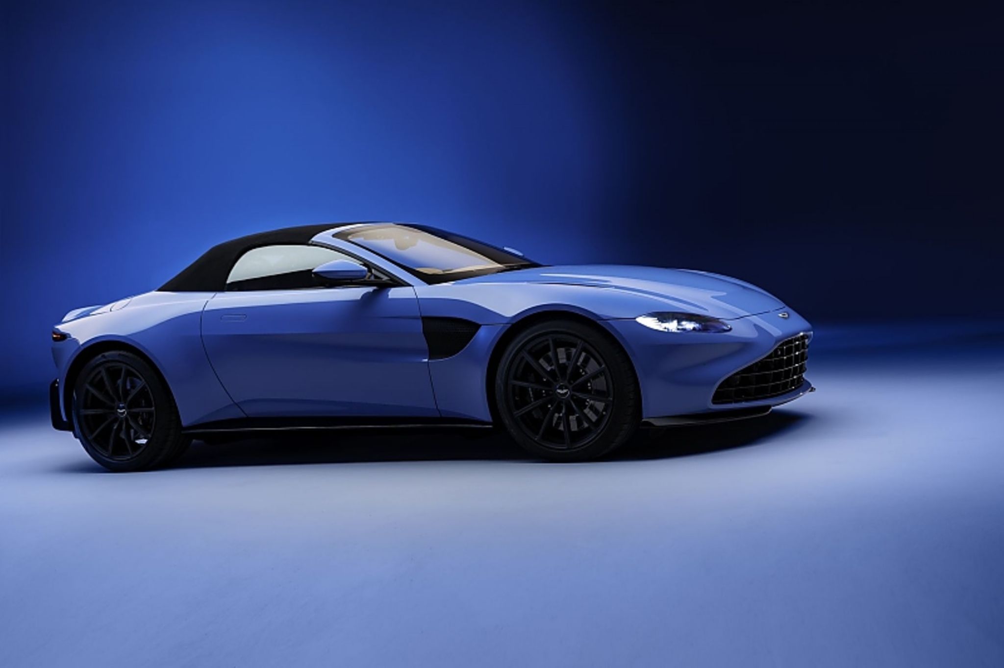 Aston Martin Vantage Roadster: Schnelle Mütze