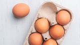 Mythos 3: Braune Eier sind nährstoffreicher als weiße  Absolut nicht. Die Farbe gibt keinen Aufschluss über die Nährstoffzusammensetzung des Eis.