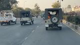 Mahindra Jeep als Taxi