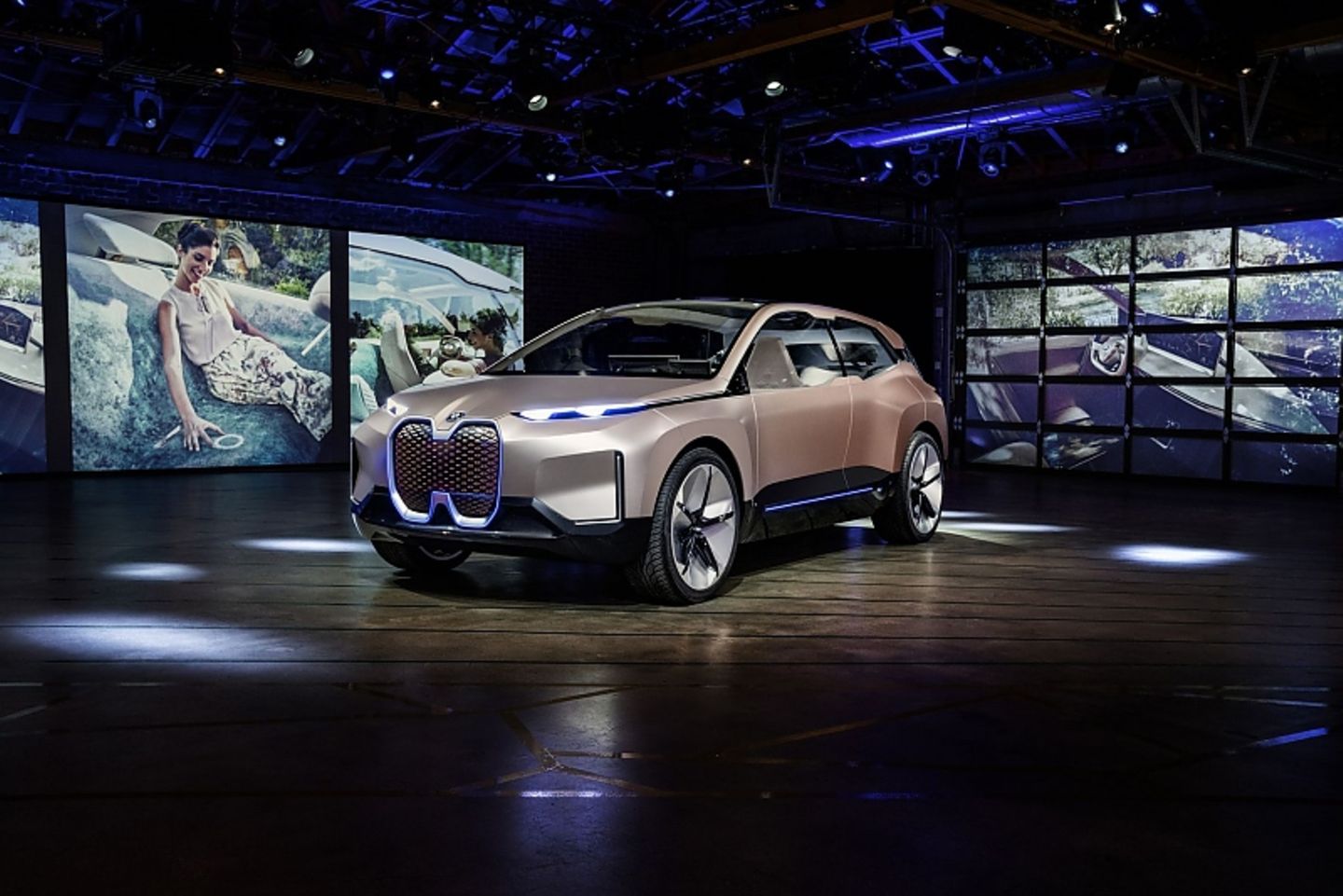 Der BMW iNext soll das autonome Fahren Level 3 beherrschen