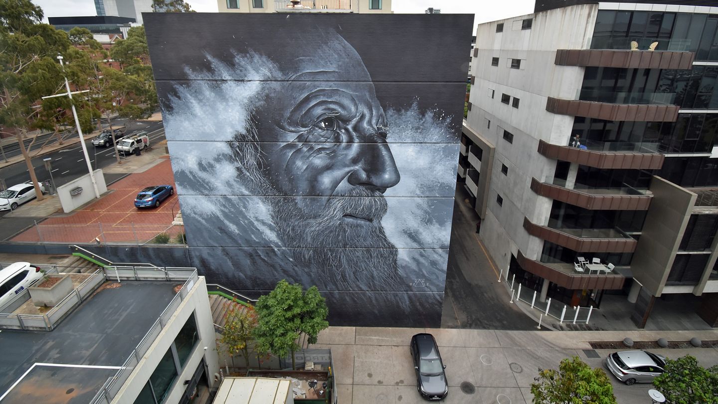 Street Art in Geelong: Ein Seefahrer und das Meer
