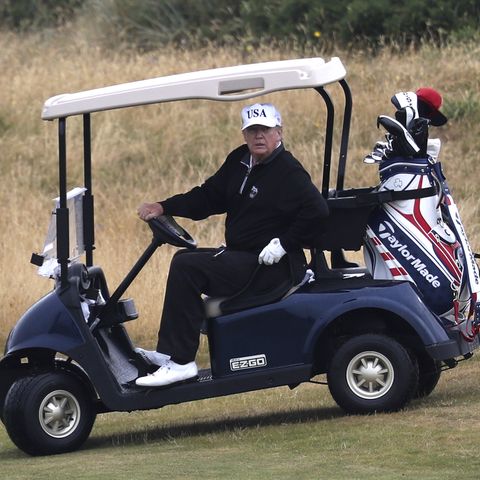Donald Trump, hier im Juli 2018 in seinem eigenen Golfclub in Turnberry, Schottland, golft deutlich mehr als Barack Obama
